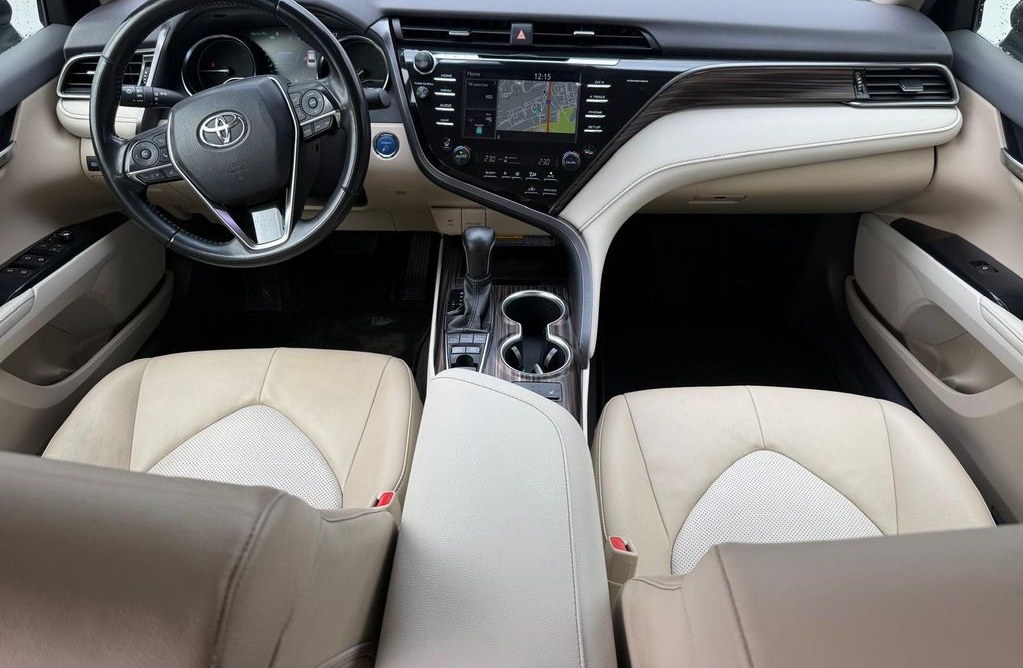Toyota Camry 2.5 Hybrid 2019 5