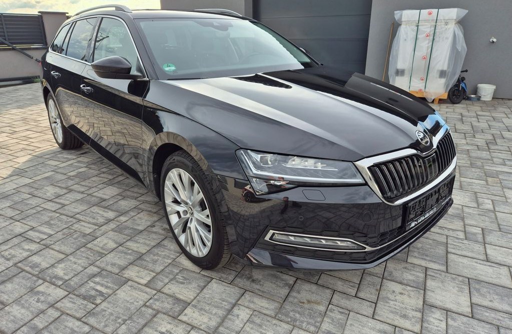 Škoda Superb 2.0 2023