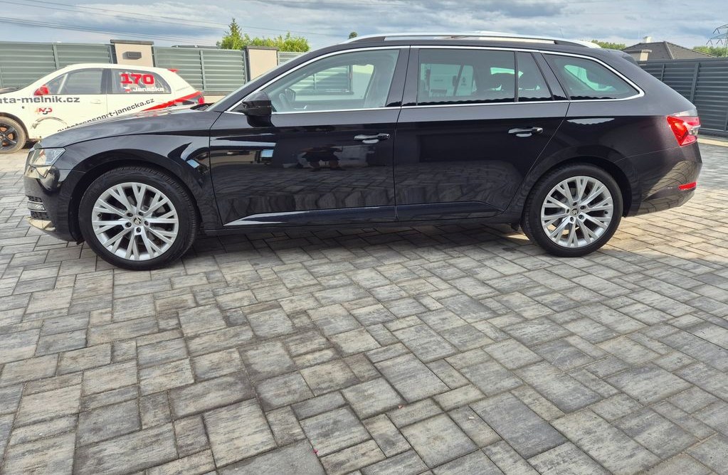 Škoda Superb 2.0 2023 4