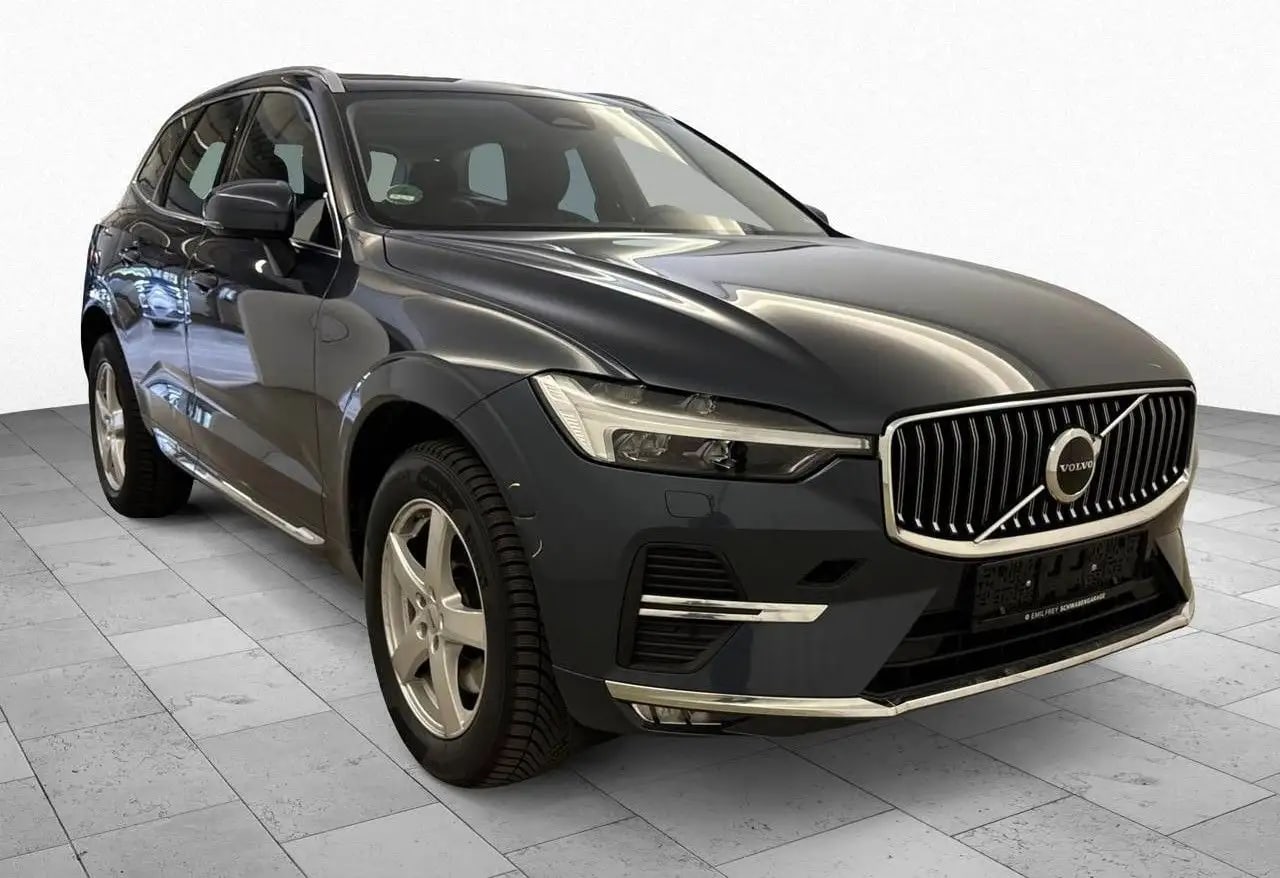 Volvo XC60 Plus Bright VollLeder*LED*AHK*4xSH*Kamera*N