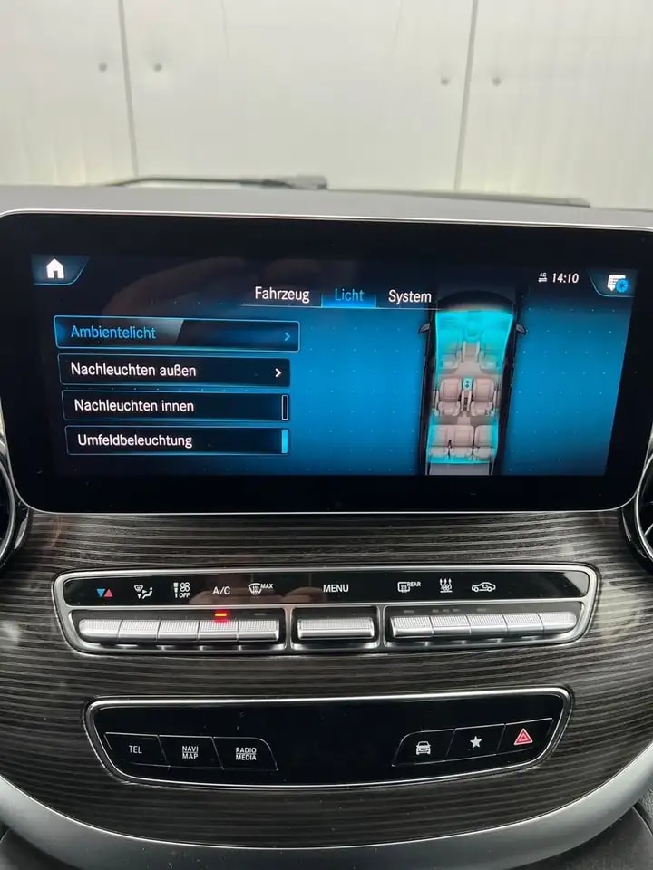 Mercedes-Benz V 250 LANG SPORTPAKET 9G-TR NAVI LED WEBASTO AHK 19