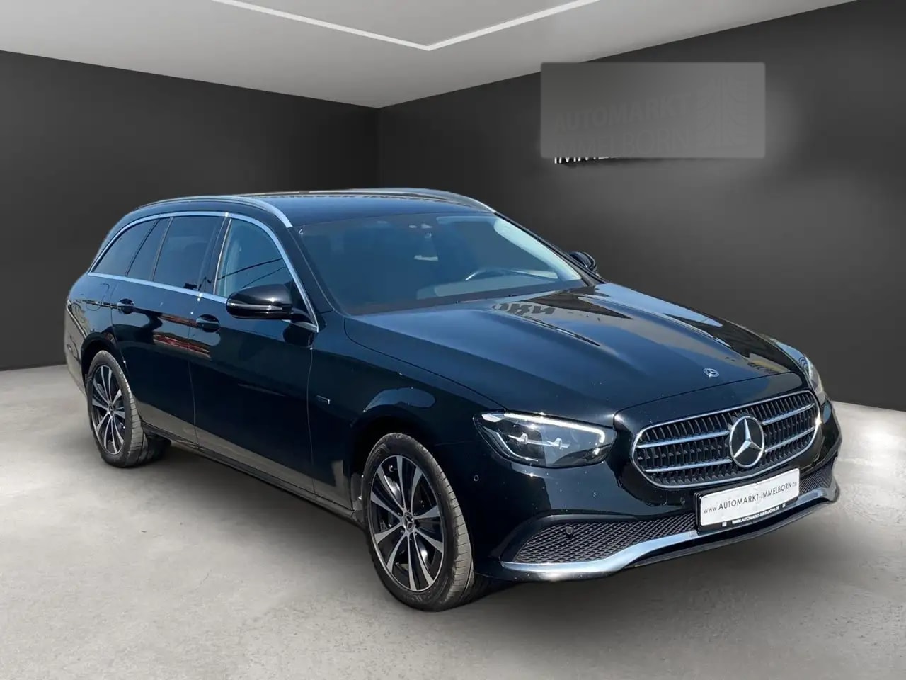 Mercedes-Benz E 300 de ALLRAD VollLeder*Kamera*SO100%*Avantgar
