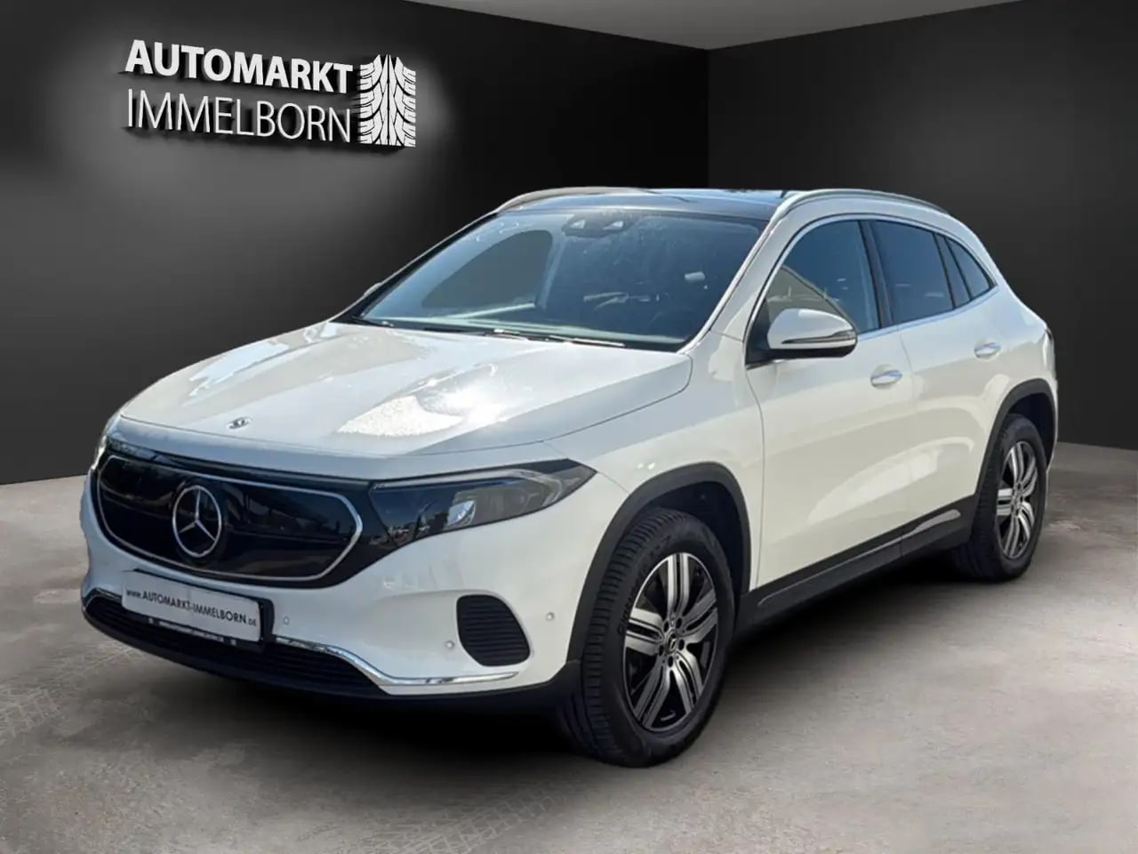 Mercedes-Benz EQA 300 Allrad MBUXDistro*Pano*Kamera*LED*SOH97% 4