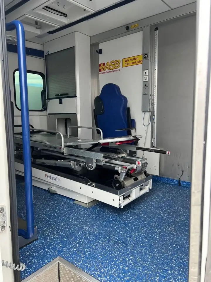 Mercedes-Benz Sprinter 519 KRANKENWAGEN AUTOMATIK KLIMA LED 15