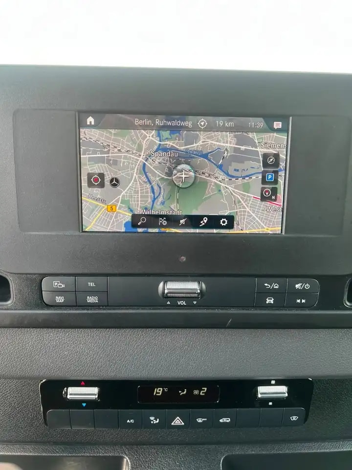 Mercedes-Benz Sprinter 314 AUTOMATIK NAVI TOTWINKEL KAMERA LED 15