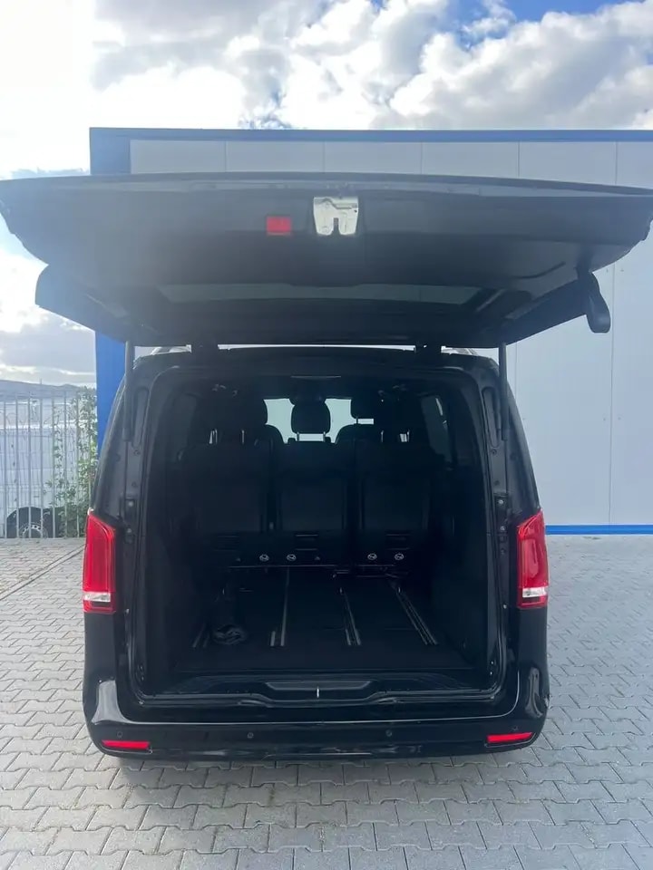 Mercedes-Benz V 220 d 9G KOMPAKT AMG-LINE NIGHPAKET LED AHK 11