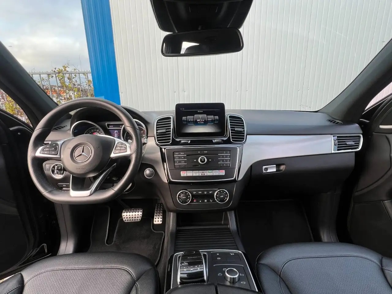 Mercedes-Benz GLE 350 4M AMG-LINE COMAND SCHIEBED. LED KEYLESS 14