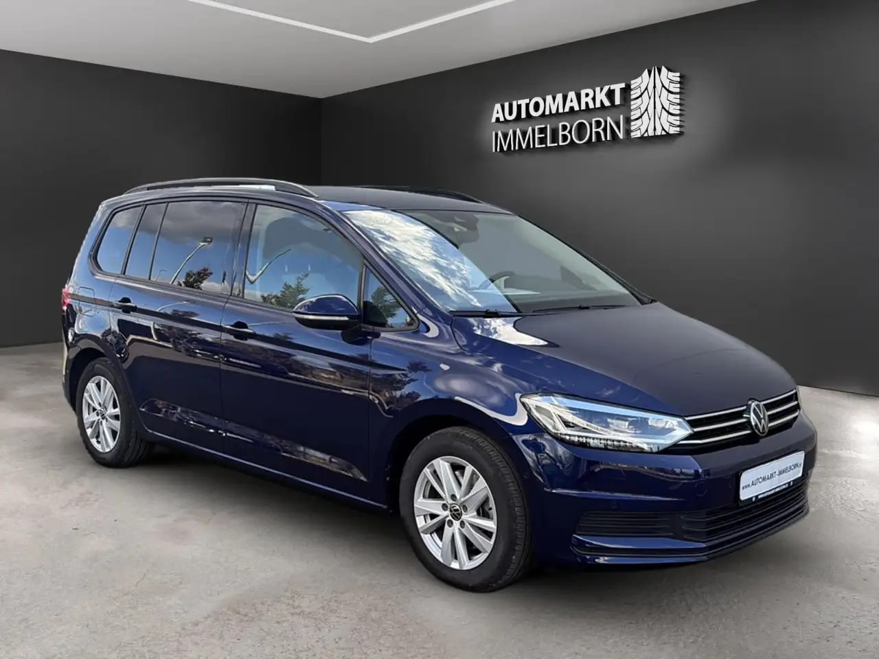 Volkswagen Touran Comfortline 7Sitz*AHK*Sthzg*Kamera*3zonen