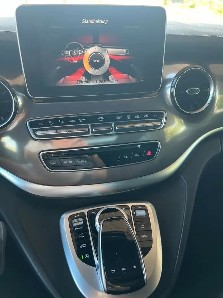 Mercedes-Benz V 250 d LANG EXCLUSIVE 9G COMAND 360°KAMERA PANO 20