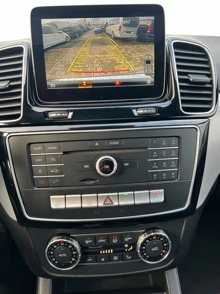 Mercedes-Benz GLE 350 4M AMG-LINE COMAND SCHIEBED. LED KEYLESS 17