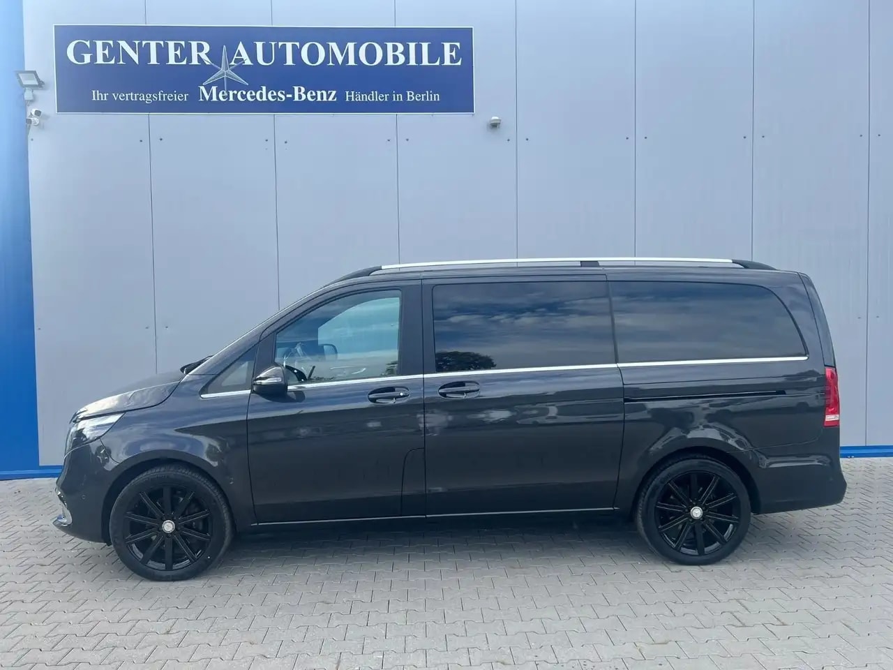 Mercedes-Benz V 300 LANG 4M AIRMATIC PANO WEBASTO EL.TÜREN AHK 4