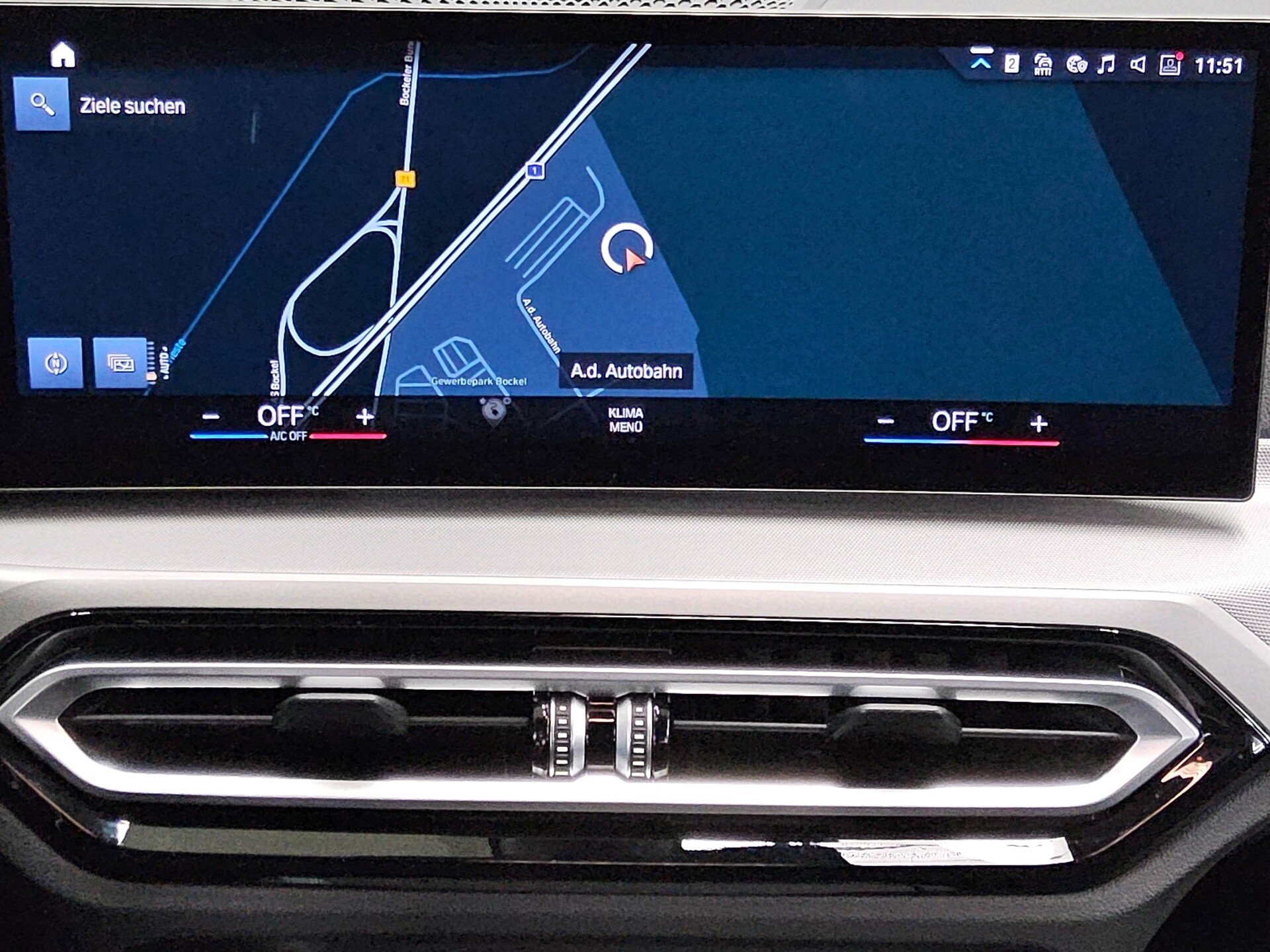 BMW 330e Touring T-Leder Navi LED Curved 7