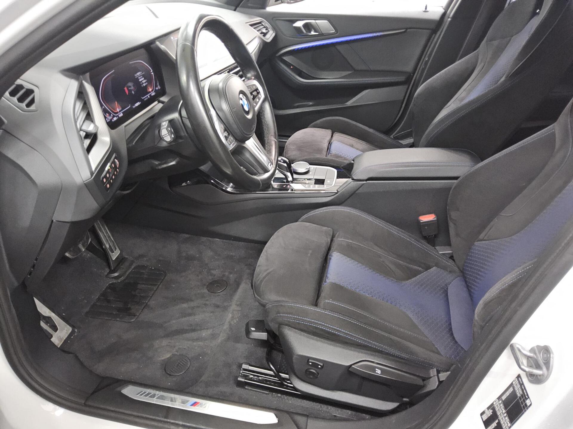 BMW 118dA M-Sport Navi LC Pro LED Kamera 9