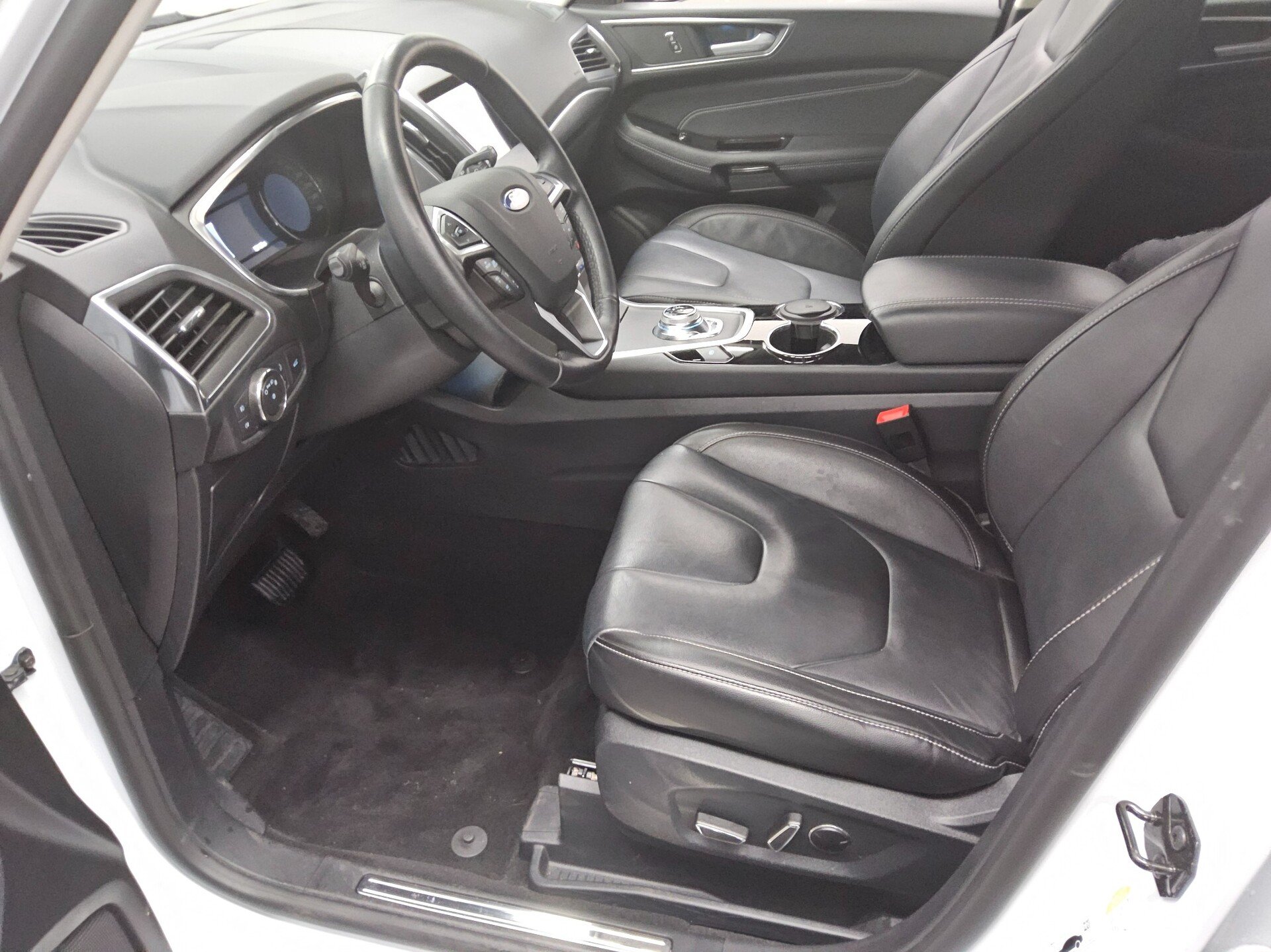 Ford S-Max 2.0 EB Titanium Leder Navi LED Kamera ACC 8