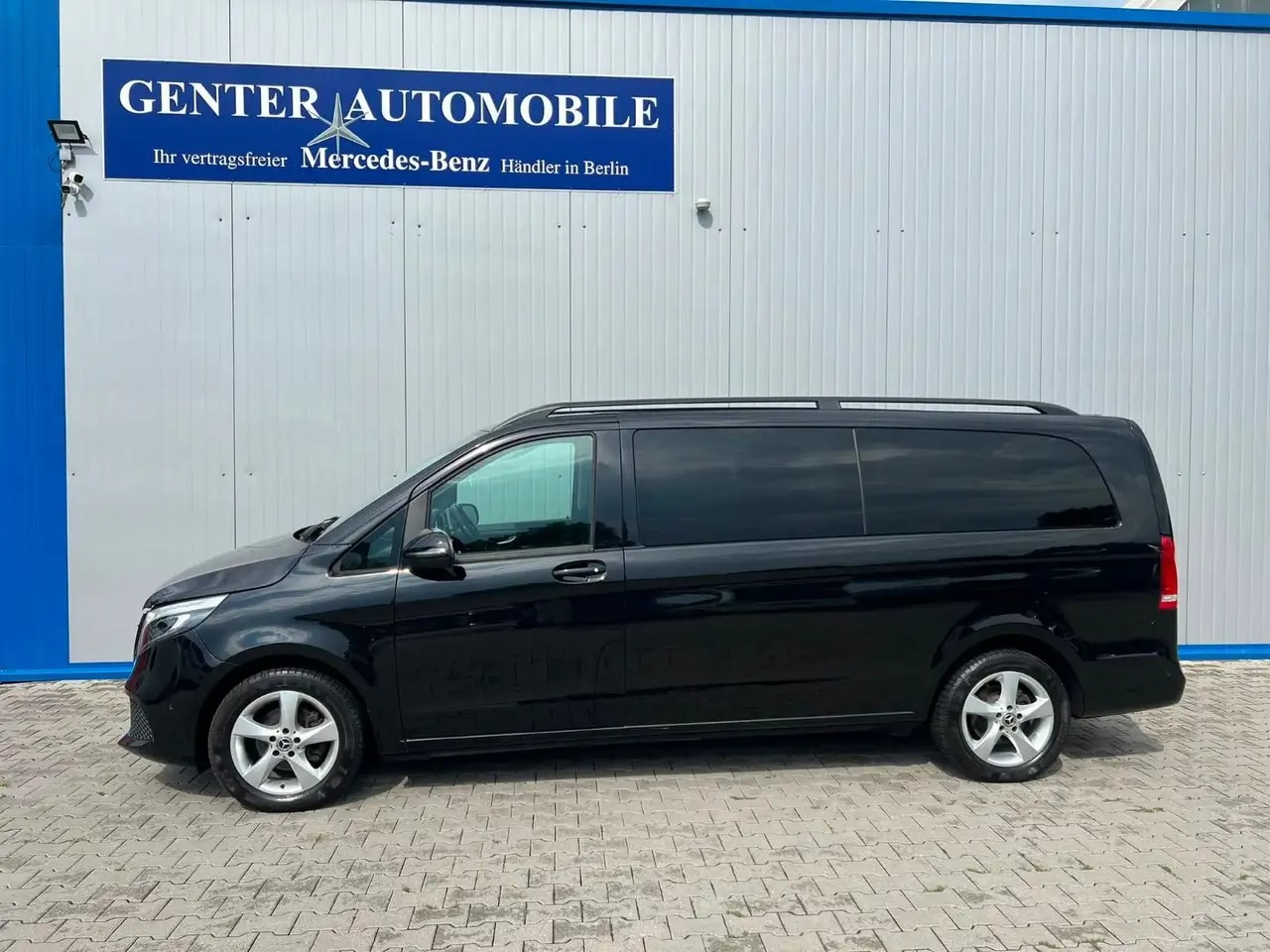 Mercedes-Benz V 220 EXTRALANG 9G WEBASTO LED 360° AHK 7-SITZER 4