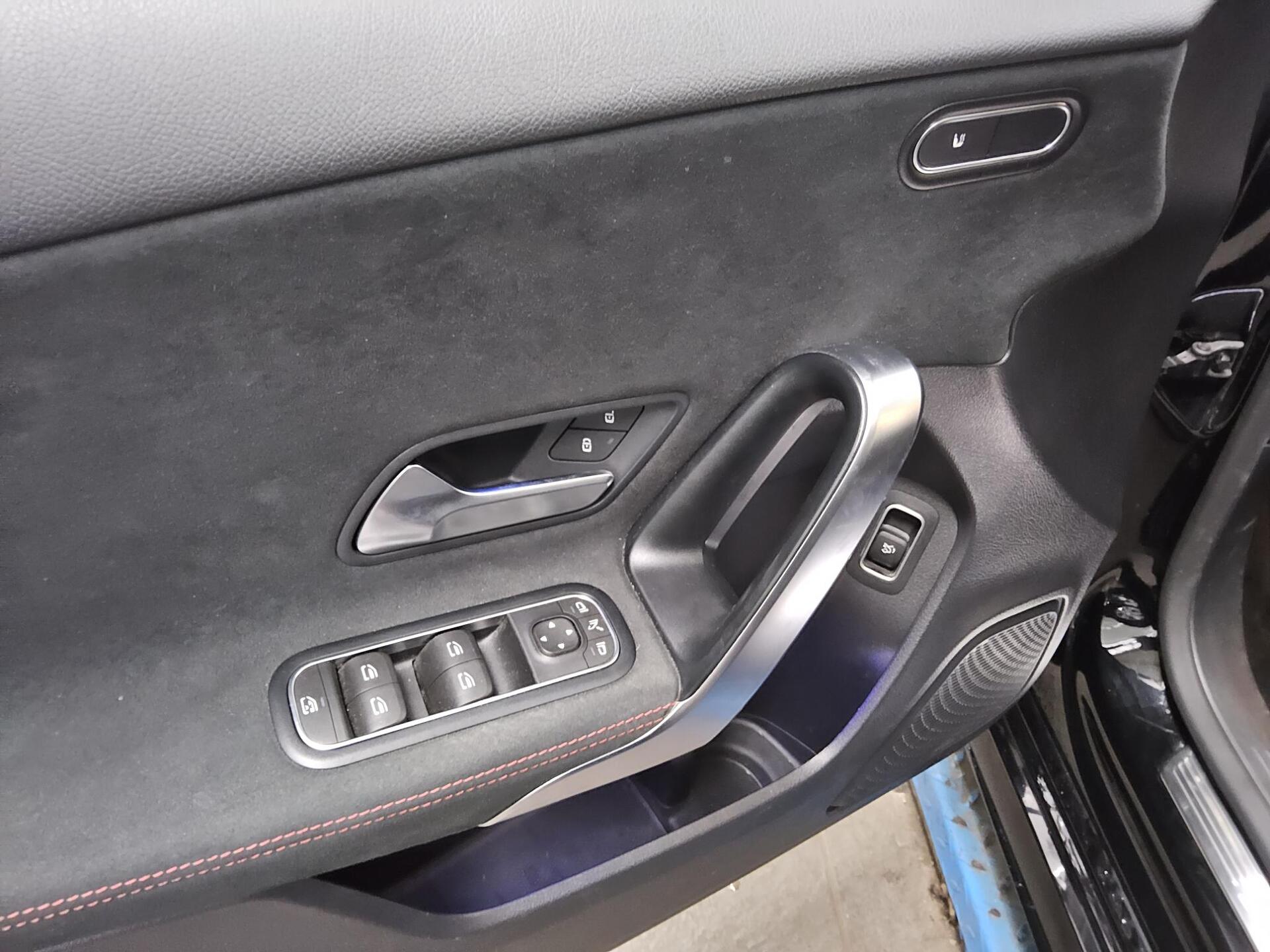 Mercedes-Benz A 200 Lim. AMG-Line Navi LED MBUX+ Kamera AHK 10