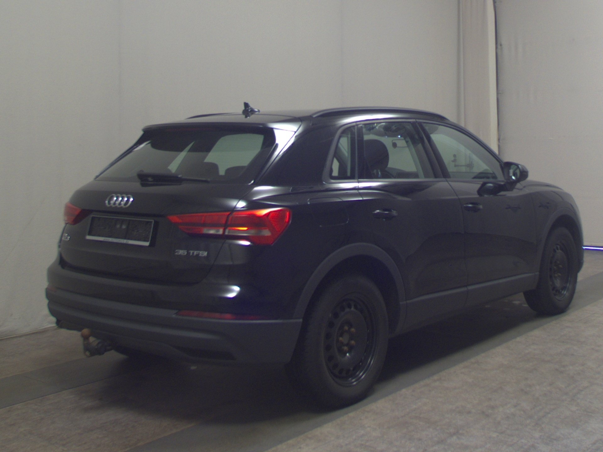 Audi Q3 35 TFSI Navi vc LED ACC PDC SHZ 4