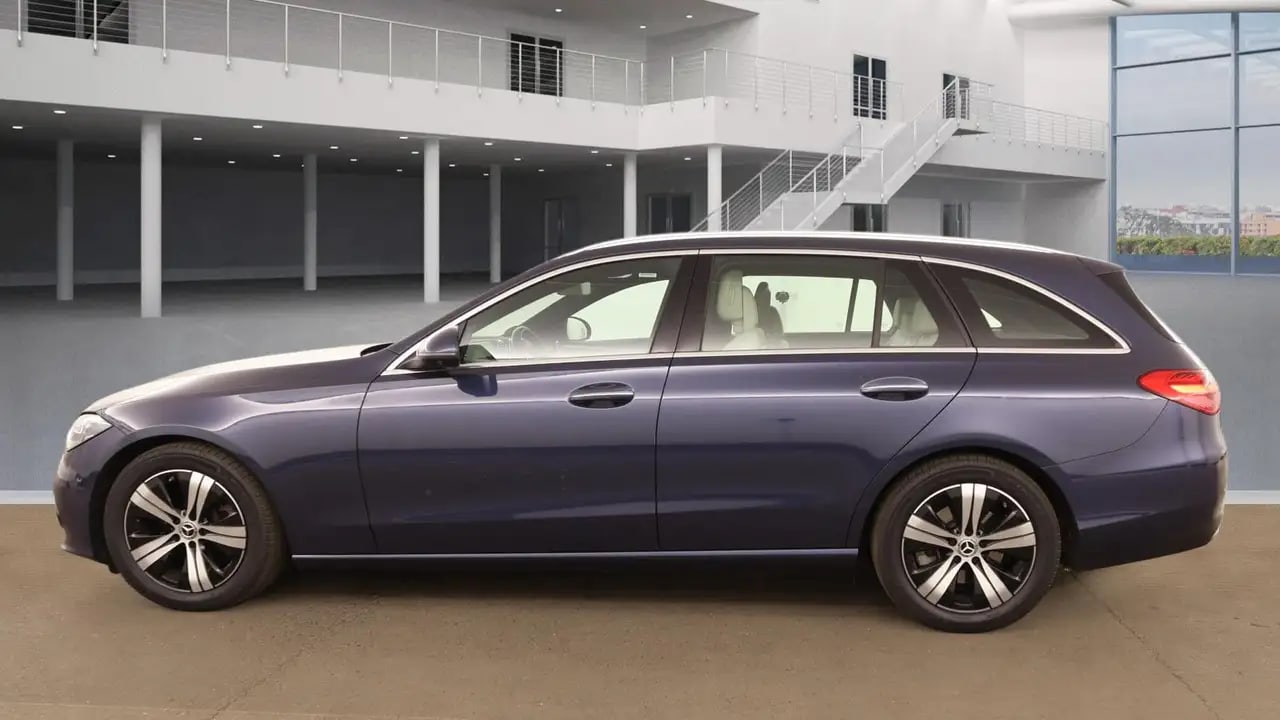 Mercedes-Benz C 300 d 360*Distro*VollLeder*DAB*NaviTouch*Sport 7