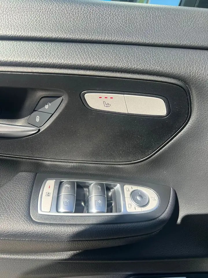 Mercedes-Benz V 300 LANG 4M WEBASTO NAVI MBUX KAMERA 7-SITZER 15