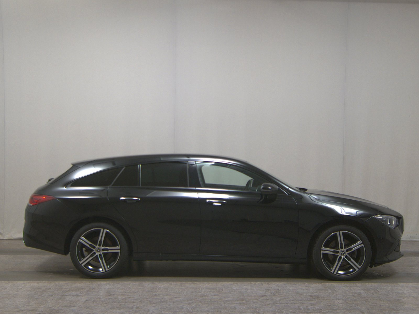 Mercedes-Benz CLA 200 SB d Progressive Leder Navi LED RFK Shz