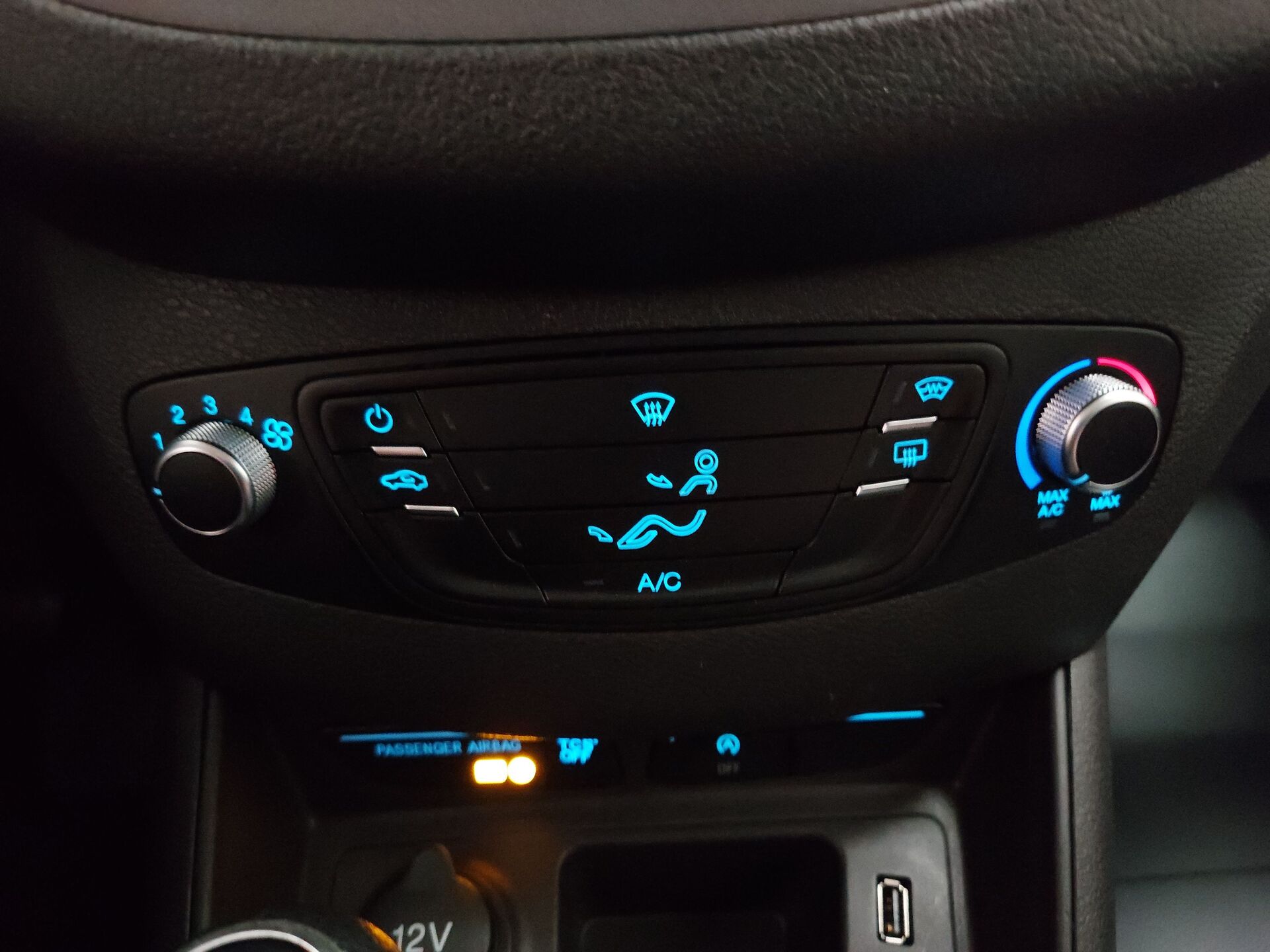 Ford Transit Courier 1.0 EB Trend Navi PDC 20