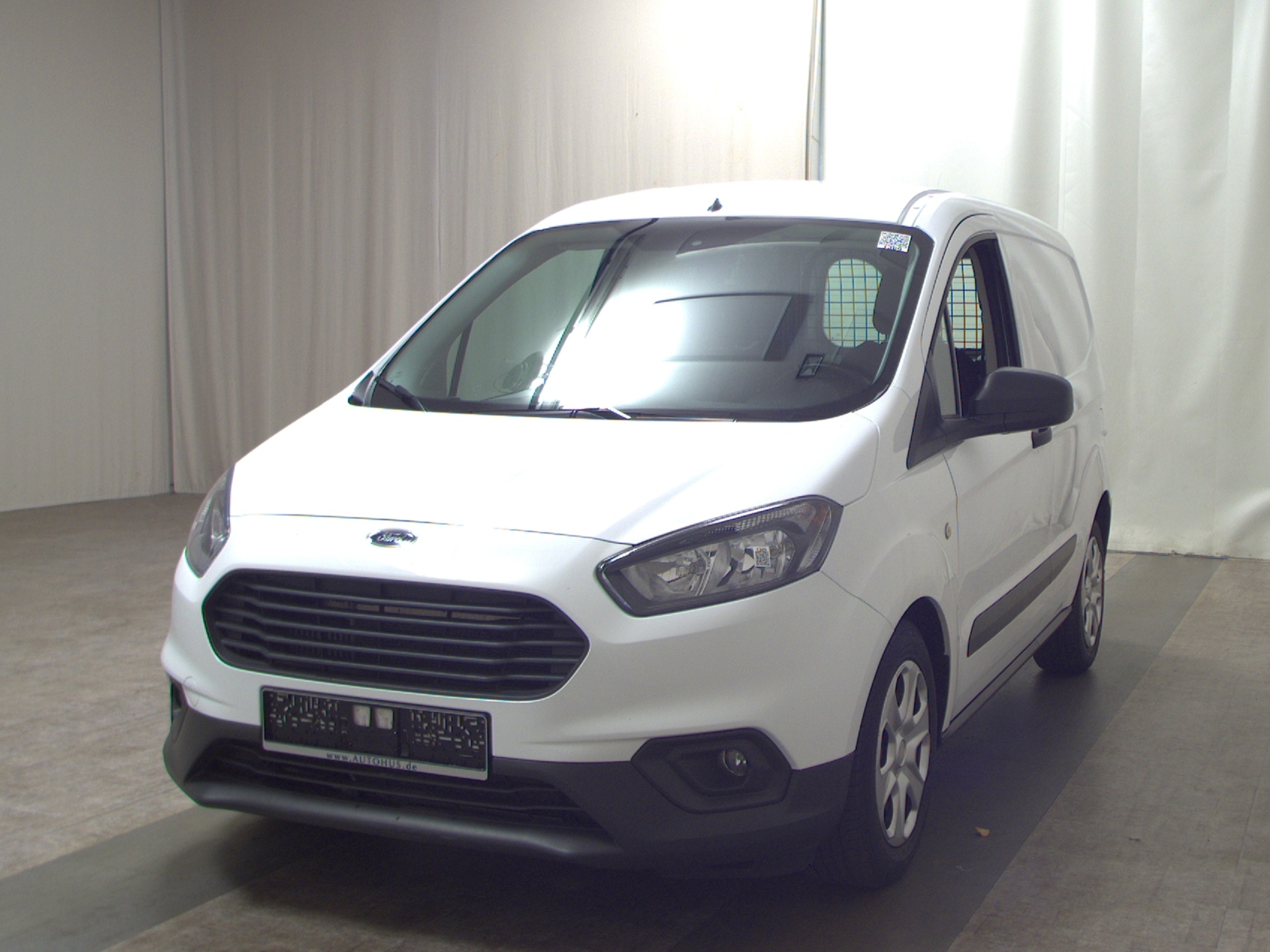Ford Transit Courier 1.0 EB Trend Navi PDC 2