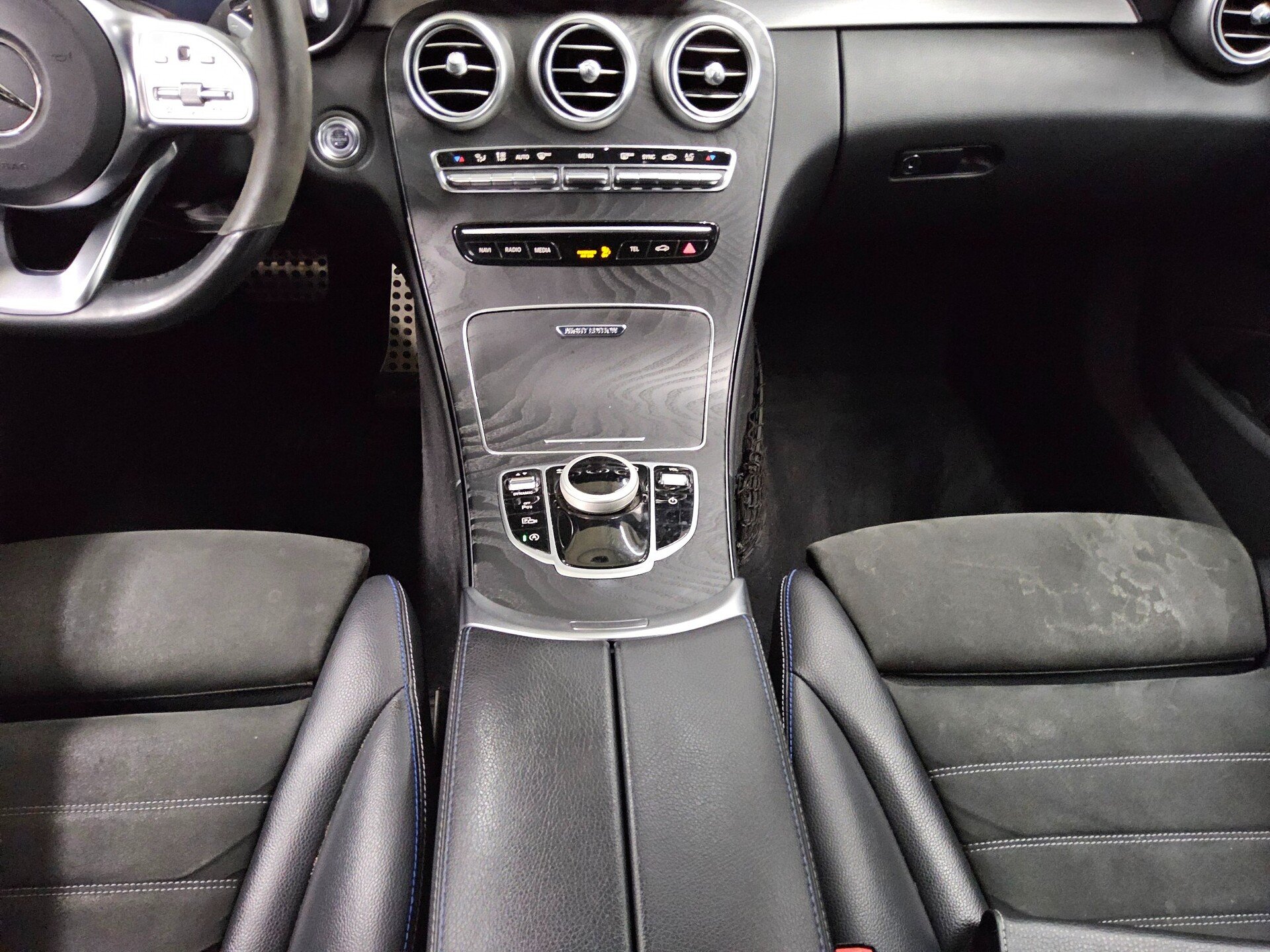 Mercedes-Benz C 220 T d AMG-Line Night Navi Widescreen LED AHK 6