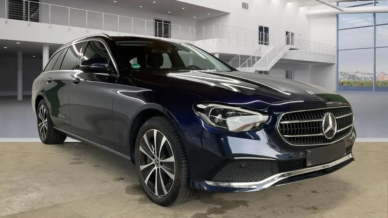 Mercedes-Benz E 300 de ALLRAD AHK*Kamera*VollLeder*MBUXhighEnd