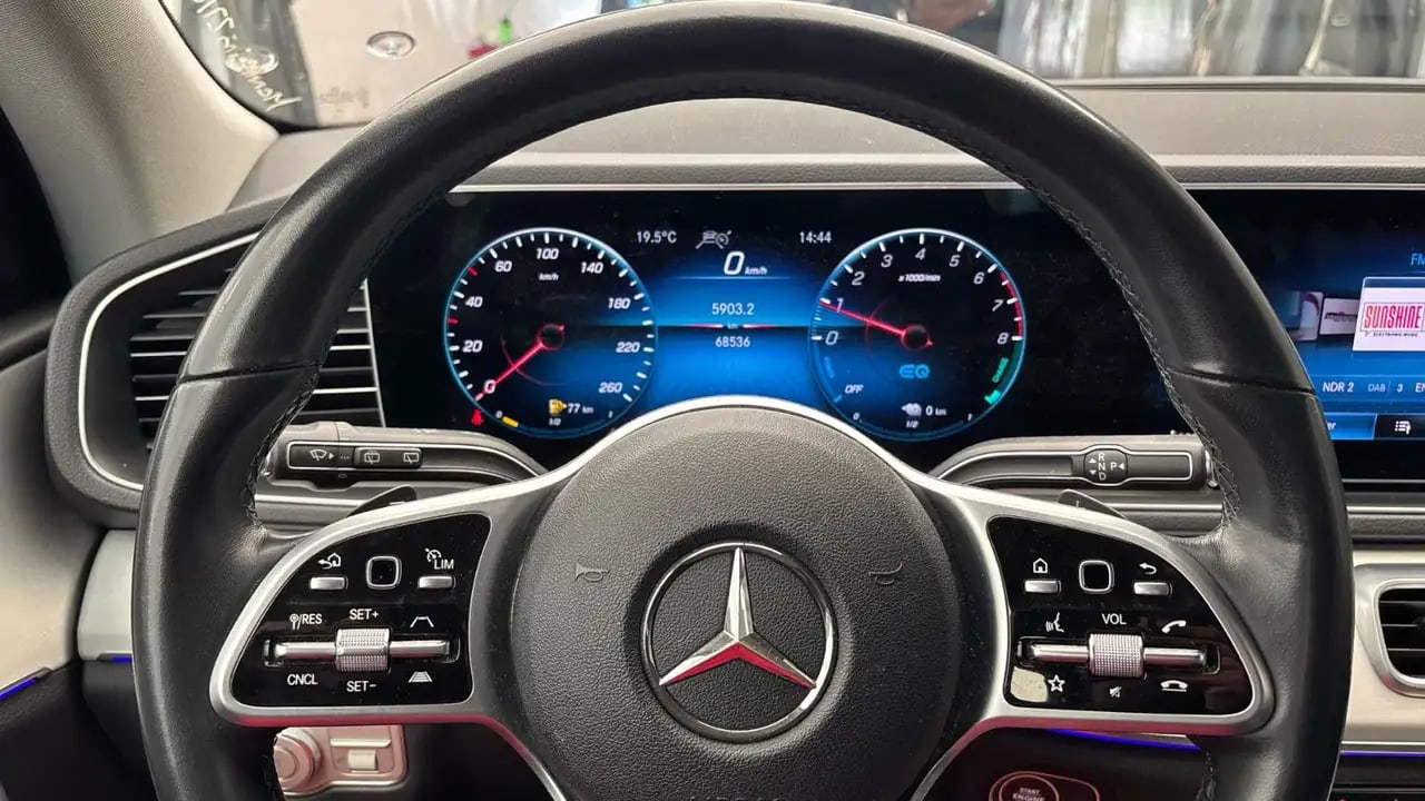 Mercedes-Benz GLE 350 e Distro*SPUR+TW*VollLeder*Kamera*LED*DA 8
