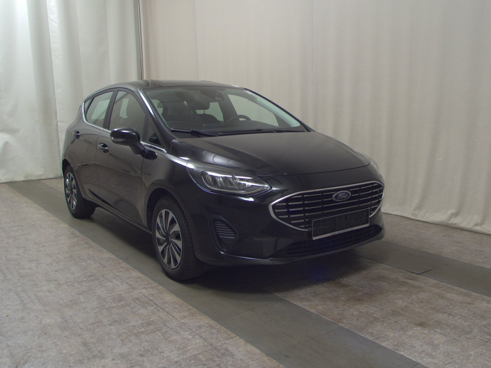 Ford Fiesta 1.0 EB Titanium NAVI LED SHZ PDC 3