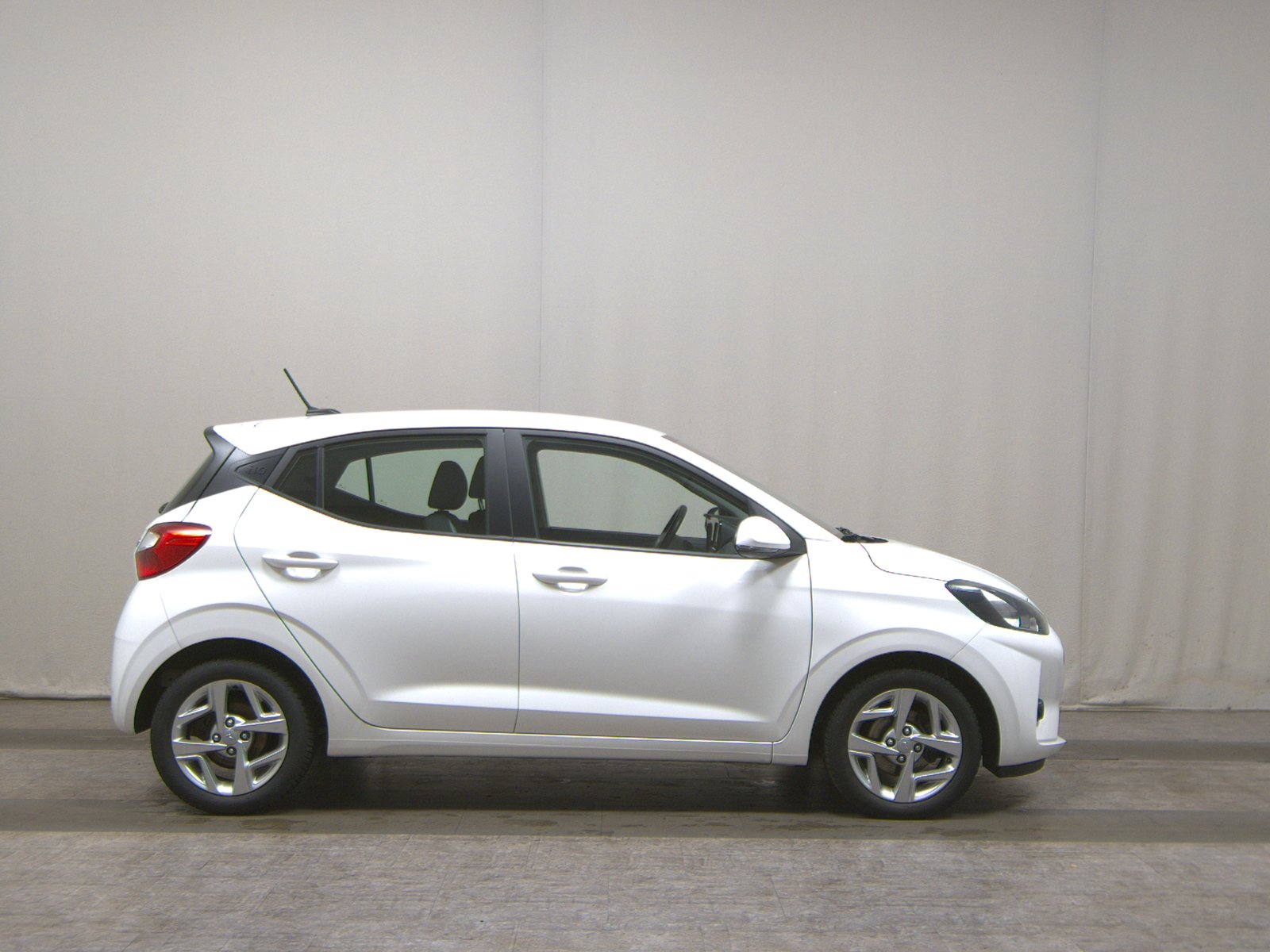 Hyundai i10 1.0 Trend CarPlay PDC Shz