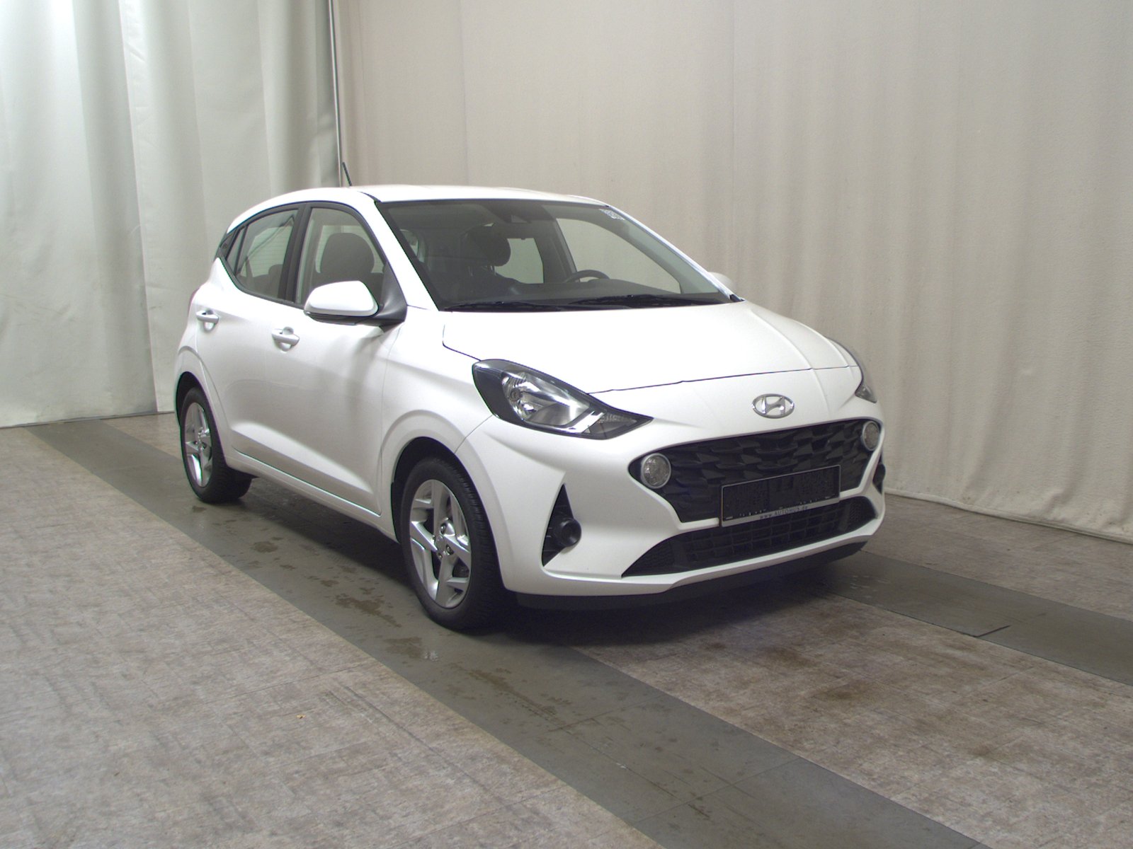 Hyundai i10 1.0 Trend CarPlay PDC Shz 3