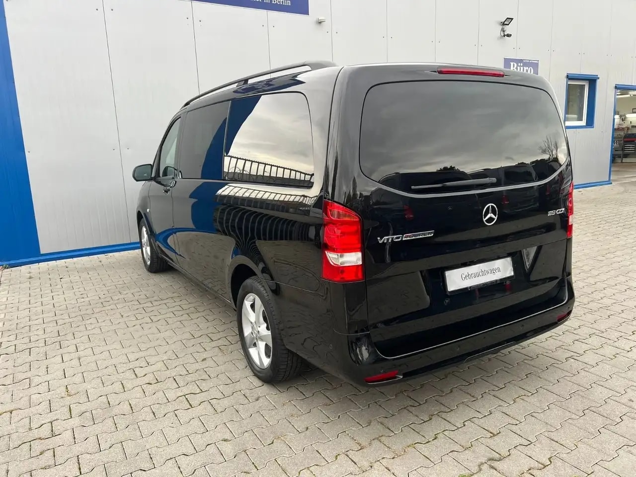 Mercedes-Benz Vito 119 TOURER LANG 9G NAVI KAMERA 9-SITZER AHK 7