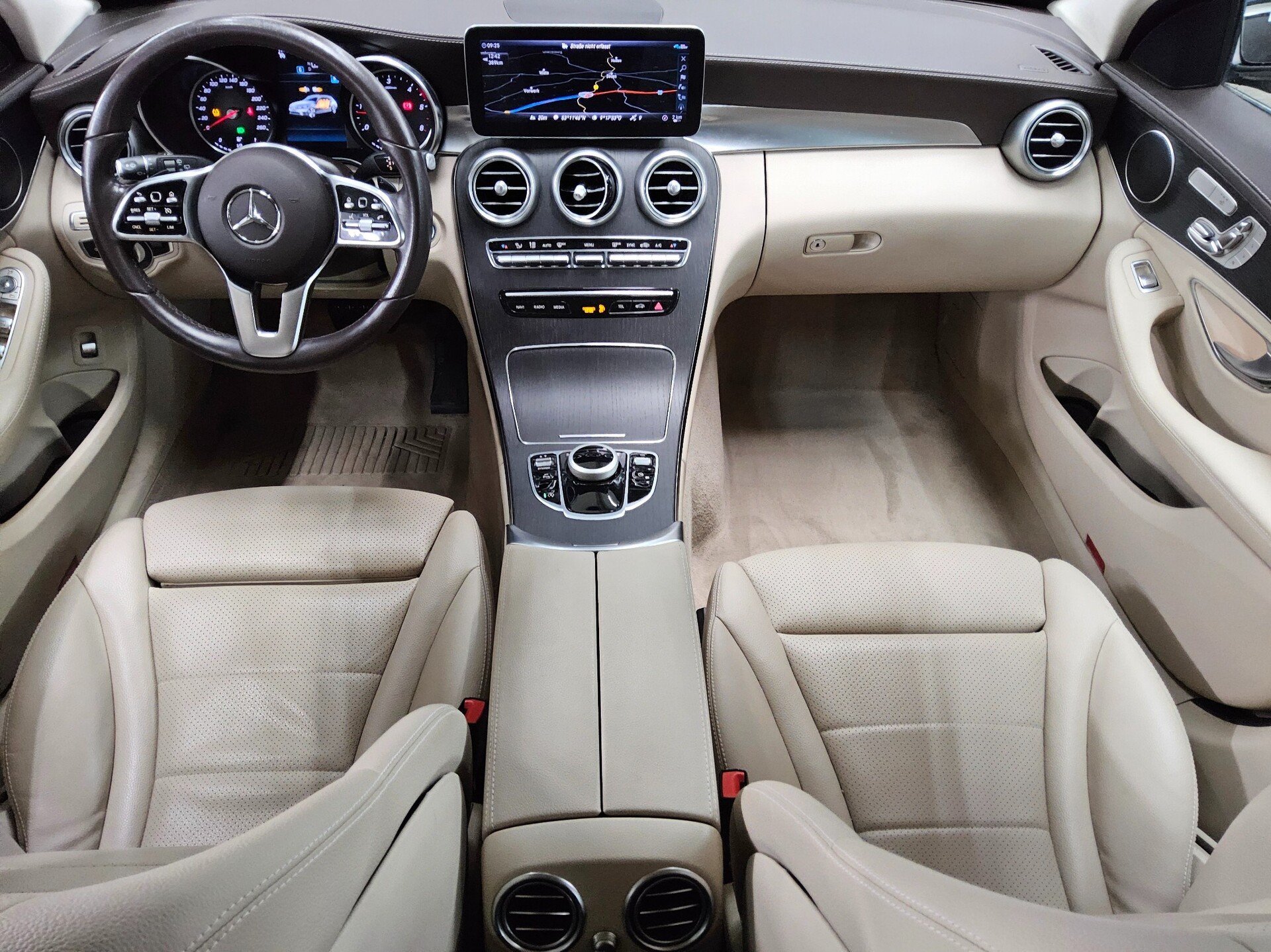 Mercedes-Benz C 300 T d AMG-Line Leder Navi LED Memory Shz 5