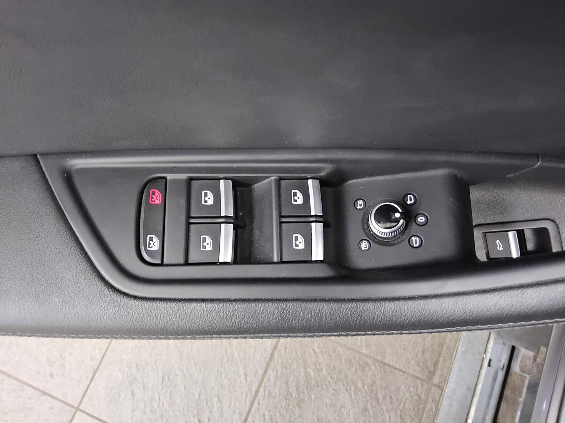 Audi A4 Avant 40 TDI advanced Leder Navi Matrix vc 10