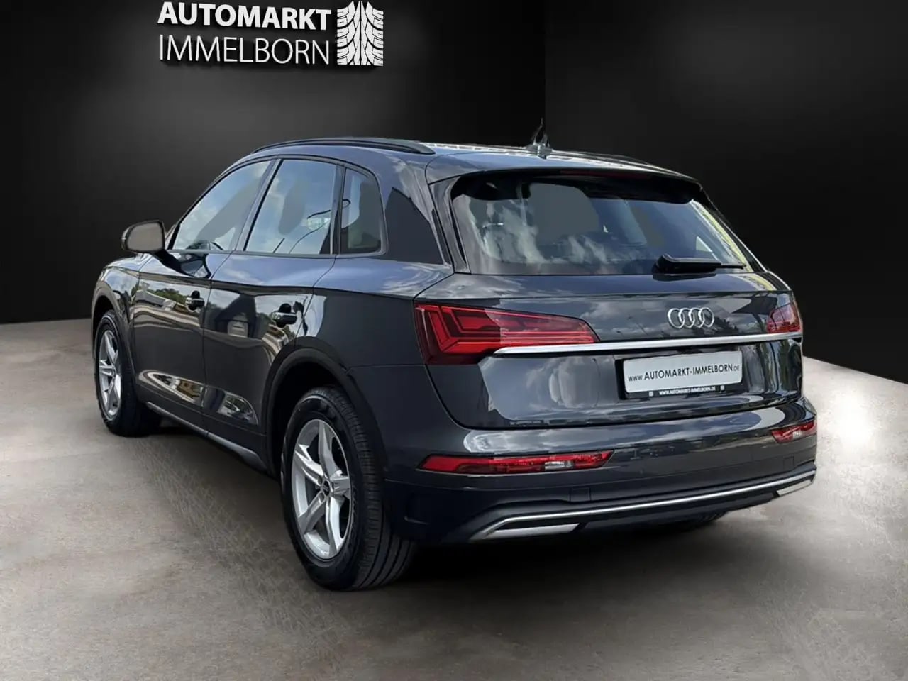 Audi Q5 35 SPORT VollLeder**Matrix*4xSHZ**18*Kamera 5