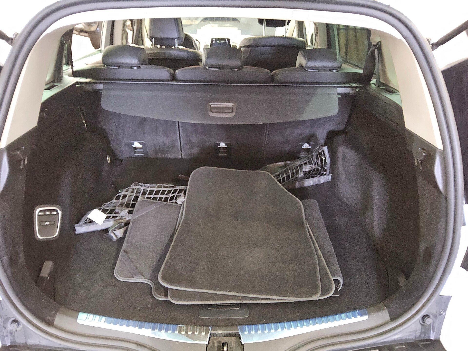 Renault Espace 2.0 dCi Techno Leder Navi LED RfK ACC 11