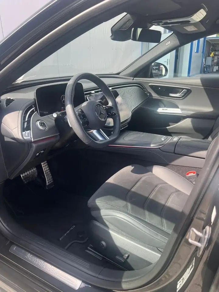Mercedes-Benz E 200 AMG-LINE NIGHT-PAK 9G-TR KAMERA KEYLESS-GO 10