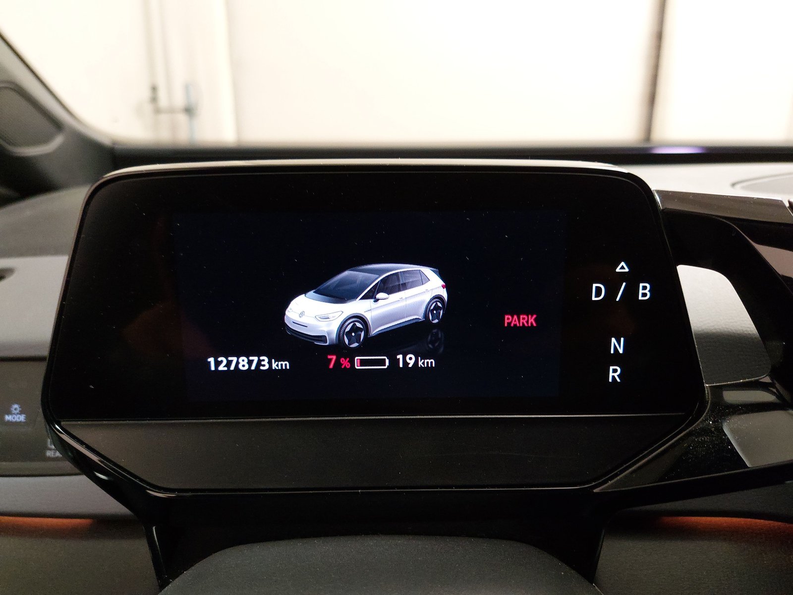 Volkswagen ID.3 Pro Performance NAVI KLIMA LED RADIO MFL 17