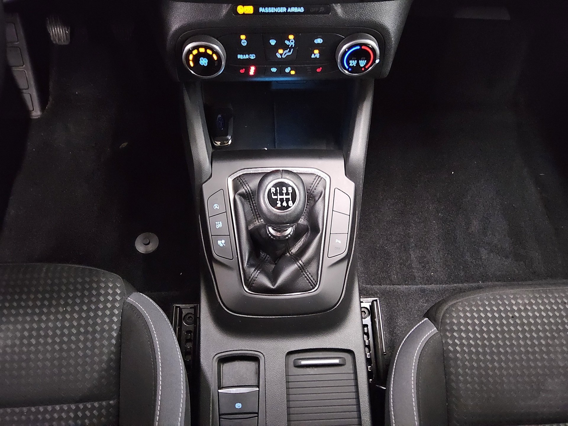 Ford Focus Turnier 2.0 EB Cool&Connect Navi Rfk Ahk 6