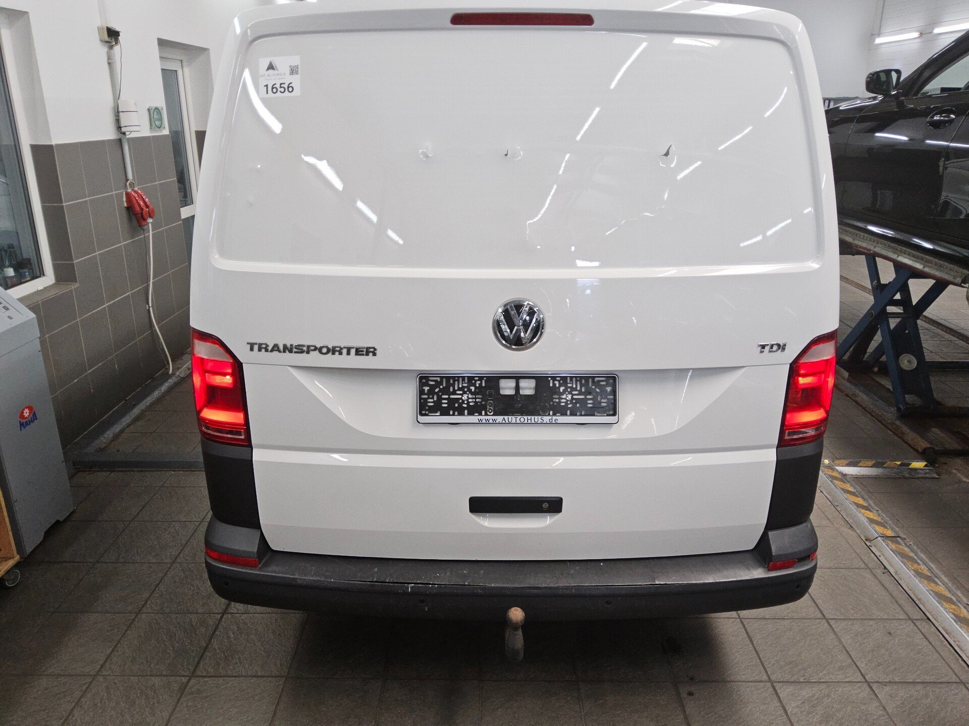 Volkswagen T6 Transporter 2.0 TDI 3-Sitzer Navi AHK PDC 11