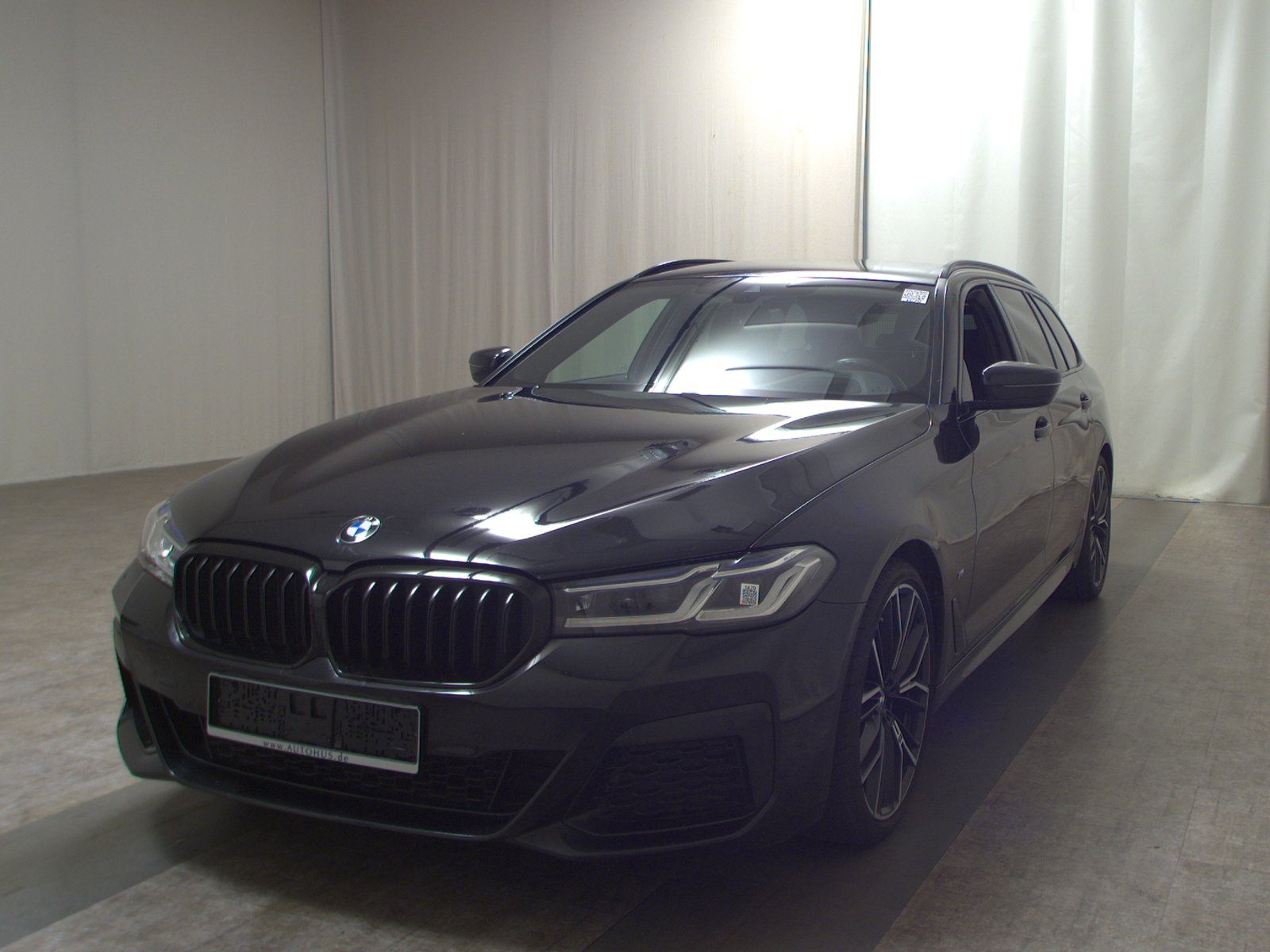 BMW 520d Touring xDr M-Sport Leder Navi Laser H/K 2