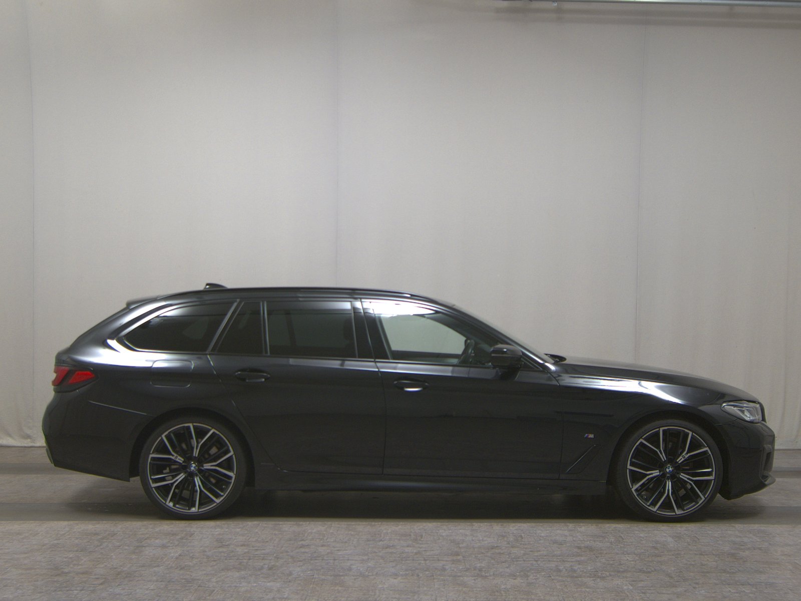 BMW 520d Touring xDr M-Sport Leder Navi Laser H/K