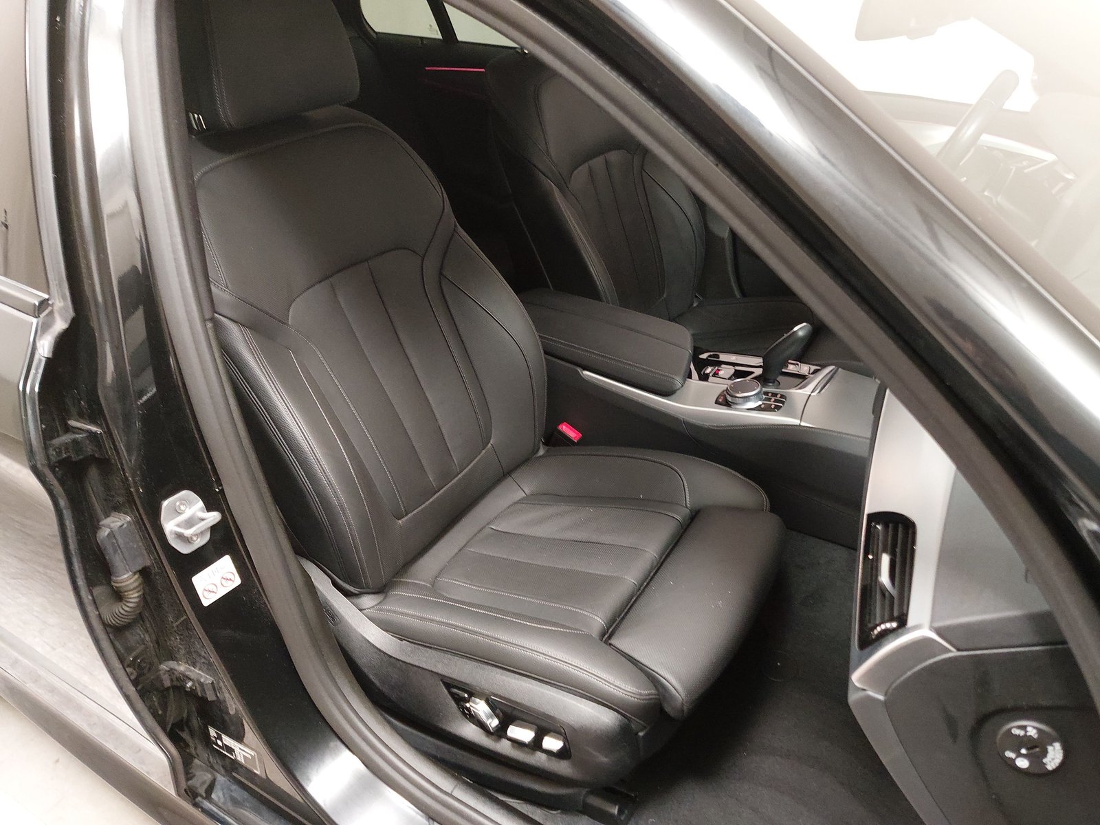 BMW 520d Touring xDr M-Sport Leder Navi Laser H/K 10