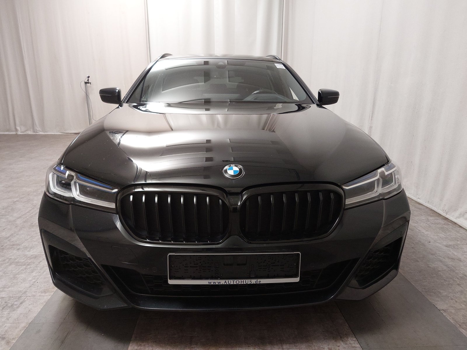BMW 520d Touring xDr M-Sport Leder Navi Laser H/K 9