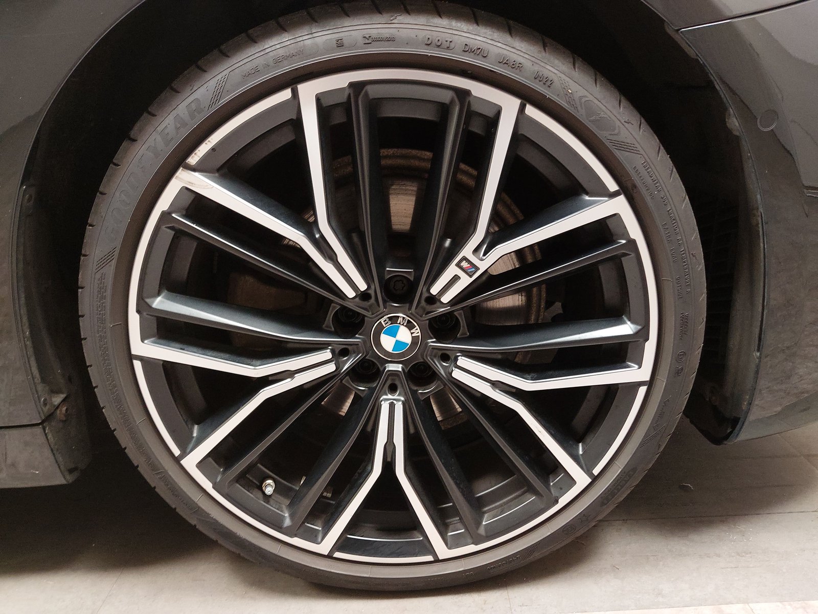 BMW 520d Touring xDr M-Sport Leder Navi Laser H/K 8