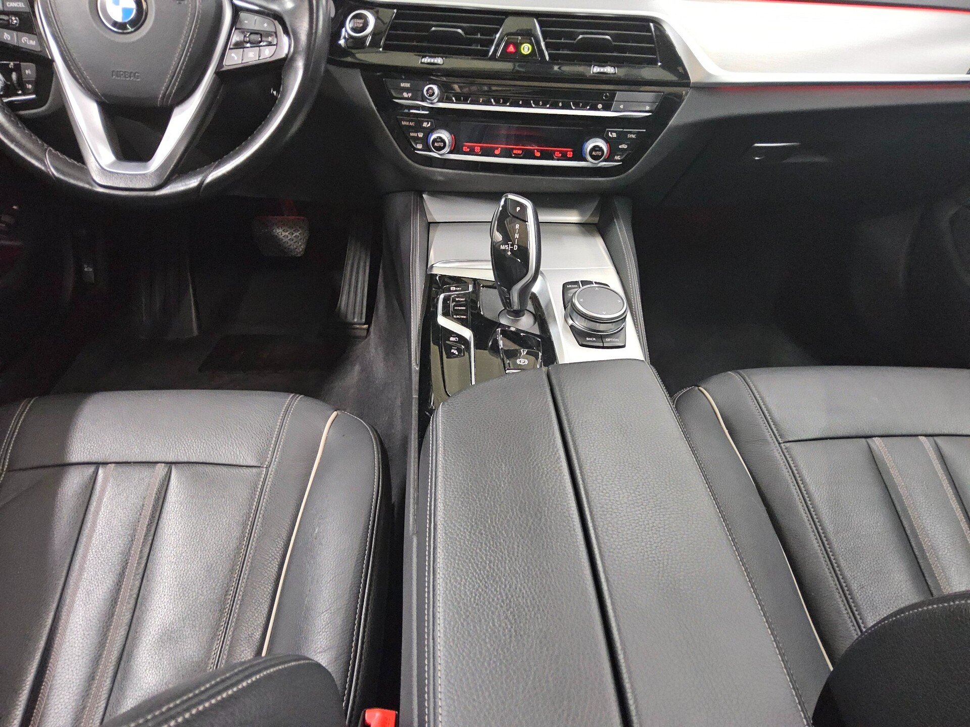 BMW 520e Touring Luxury-Line Leder LC-Pro Pano RfK 6