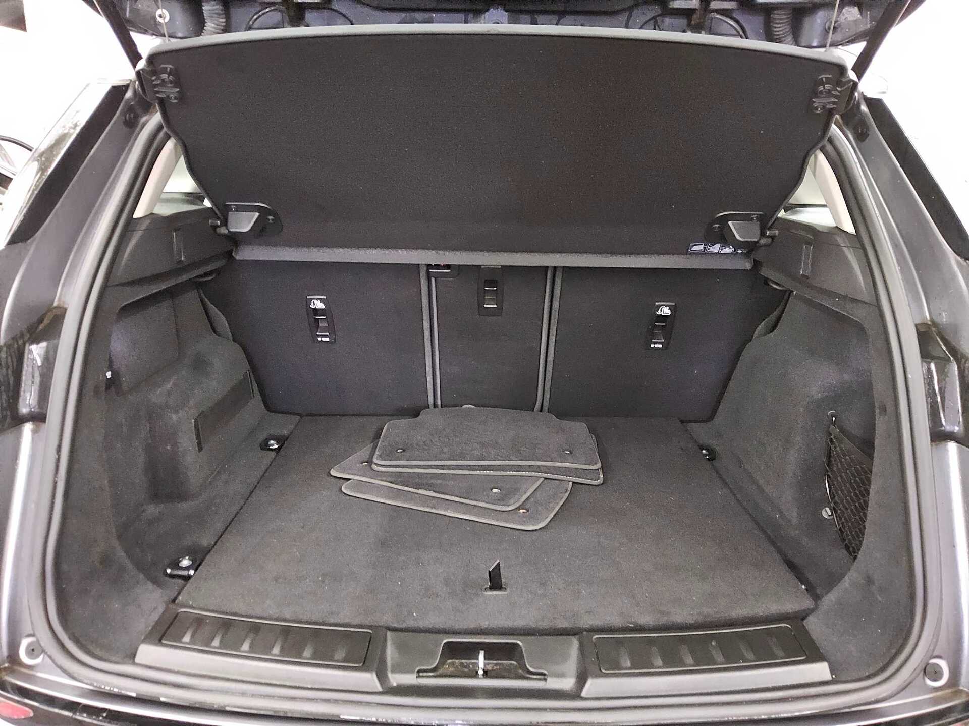 Land Rover Range Rover Evoque D240 AWD Navi AHK StHzg RFK 11
