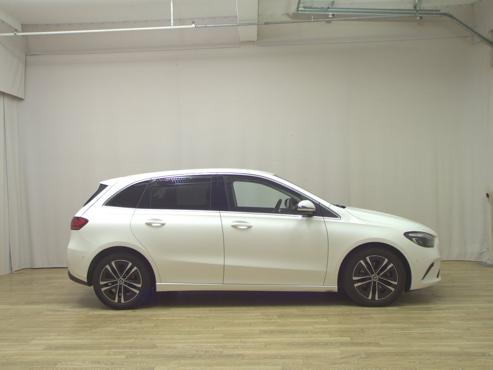 Mercedes-Benz B 200 d Progressive T-Leder Navi LED RFK Shz