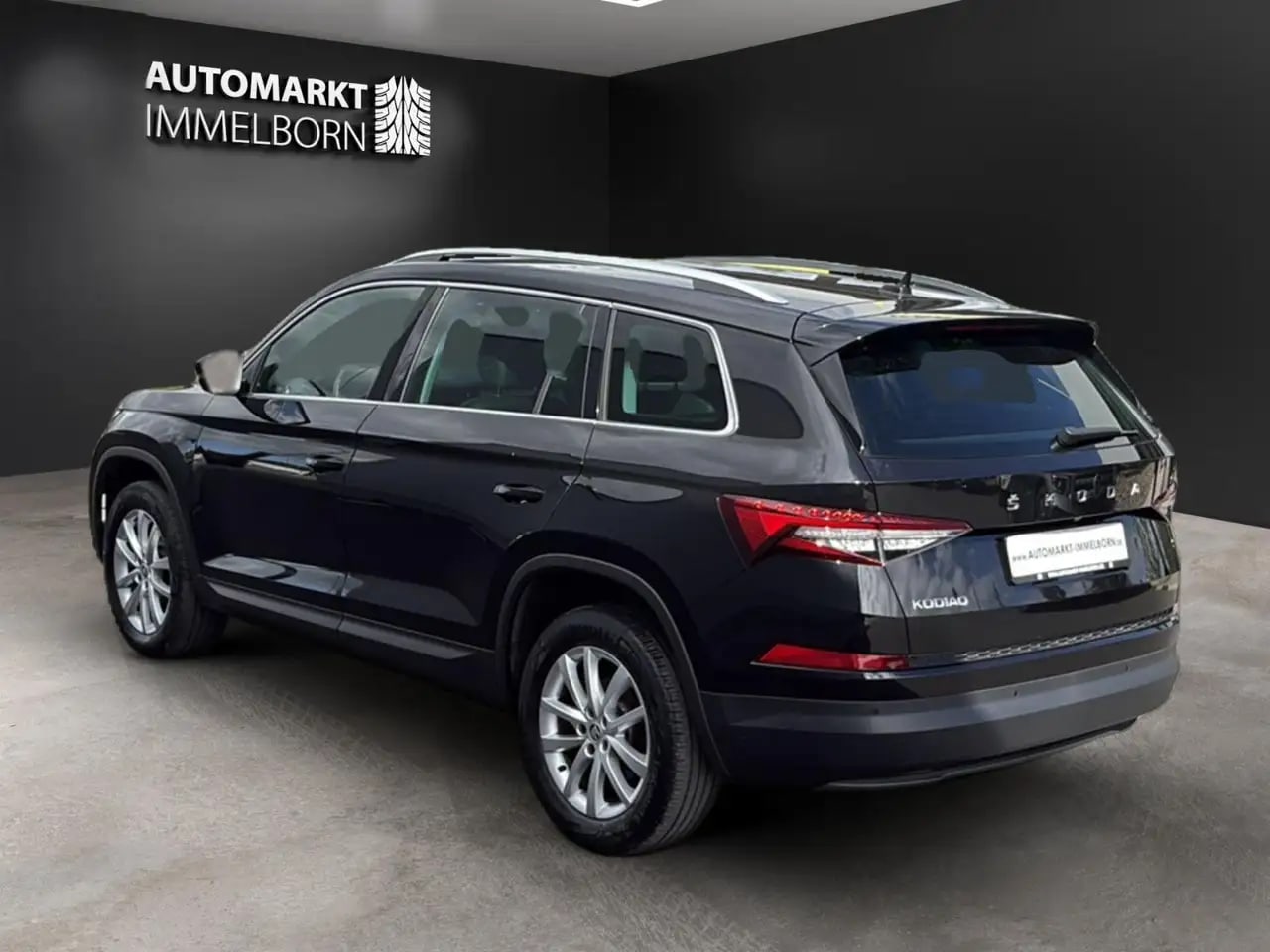 Skoda Kodiaq Style AHK*Kamera*Virtual*LED*Navi*4xSHZ*1 6